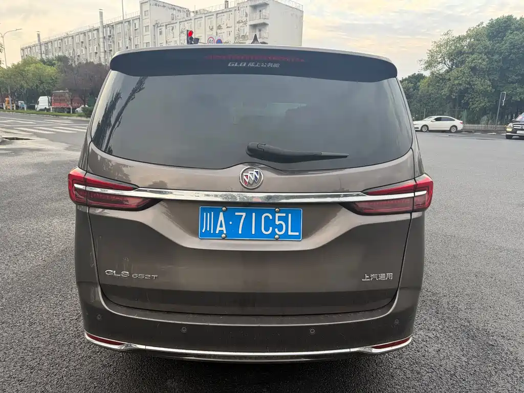 Buick GL8 — миниатюра 5
