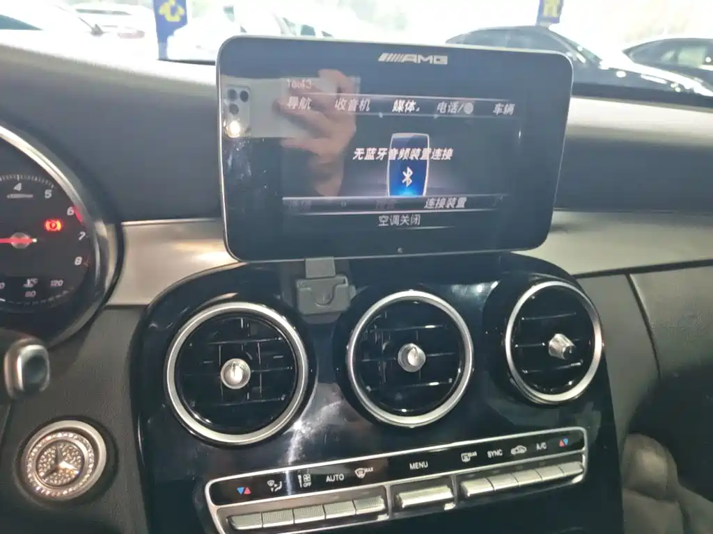 Mercedes-Benz C-Class — миниатюра 9