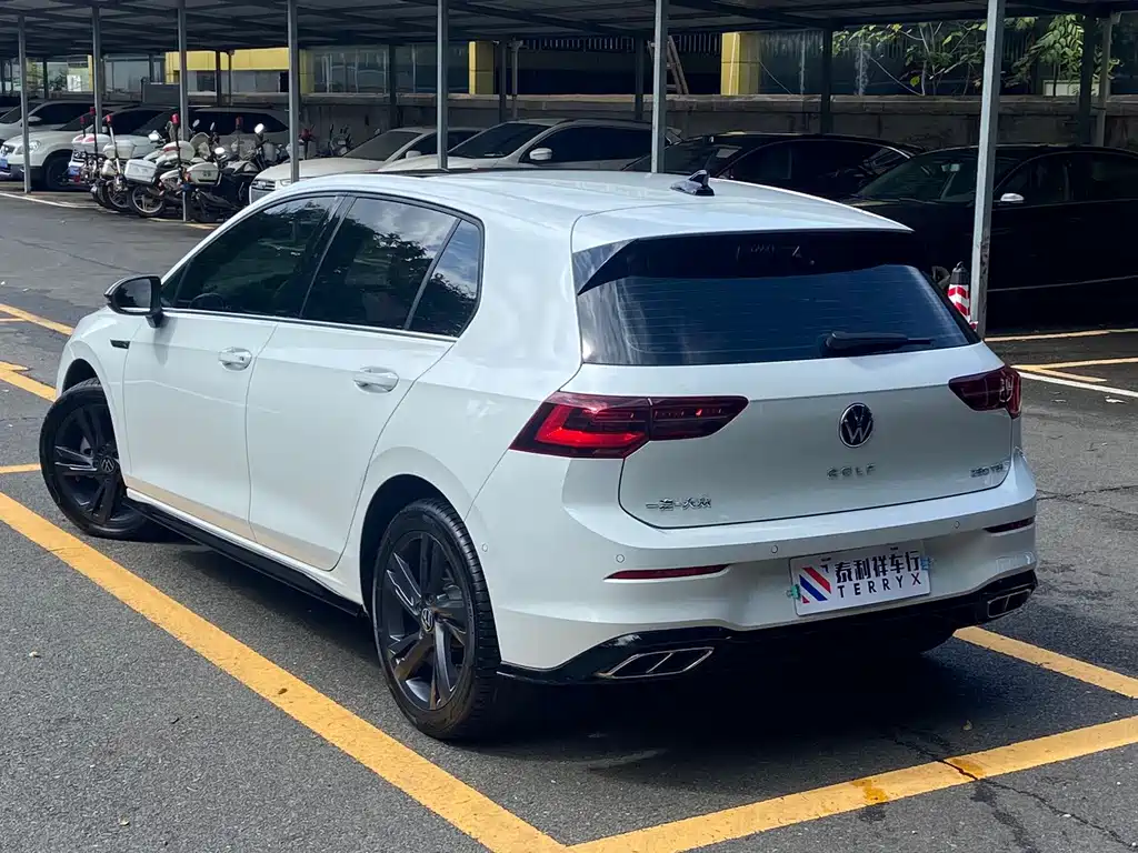 Volkswagen Golf — миниатюра 6