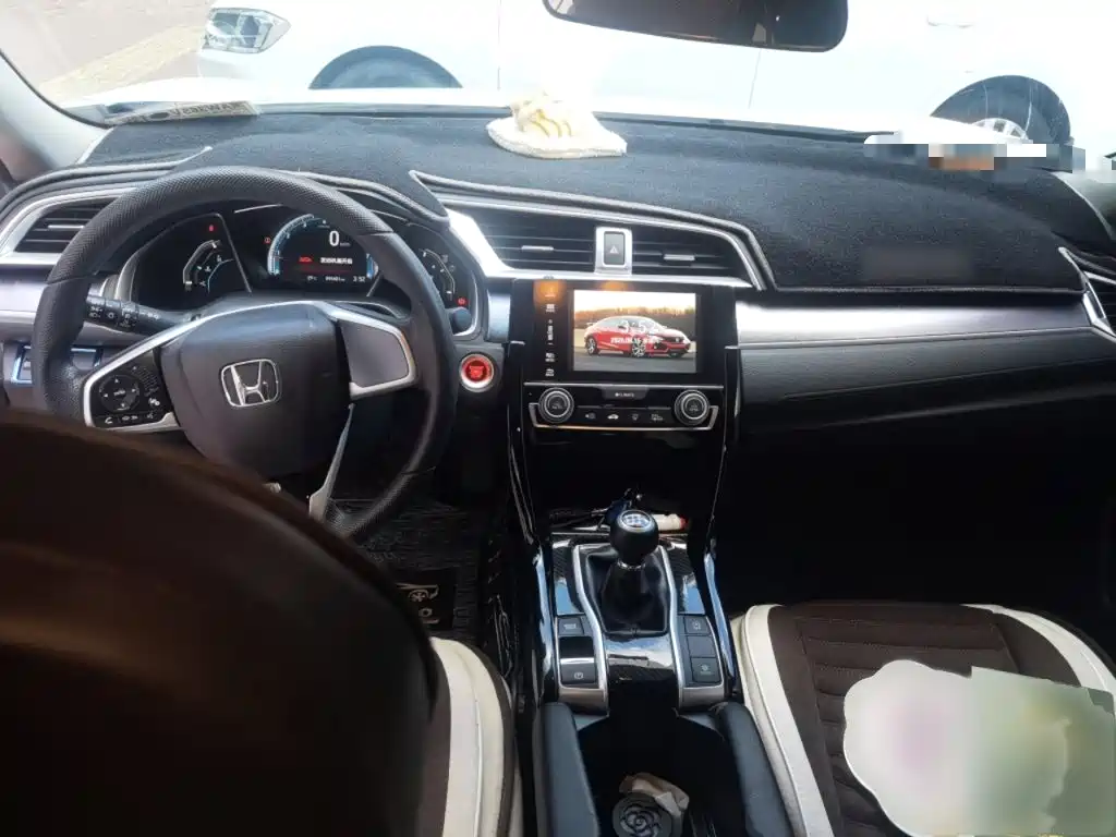 Honda Civic — миниатюра 13