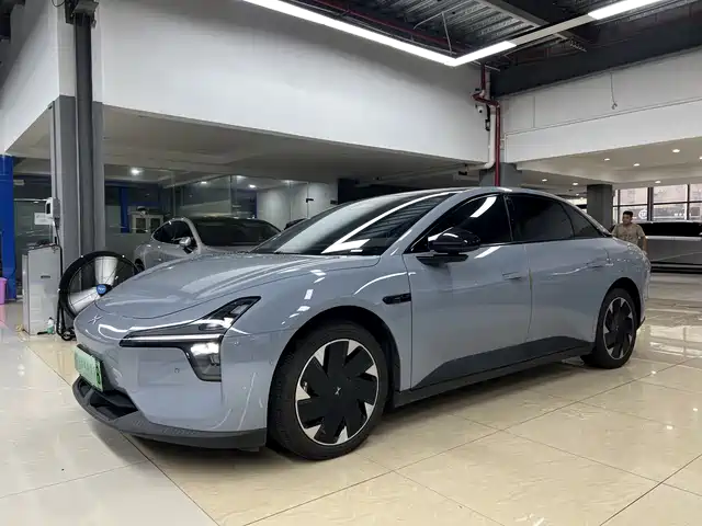 2025 Xpeng Mona M03