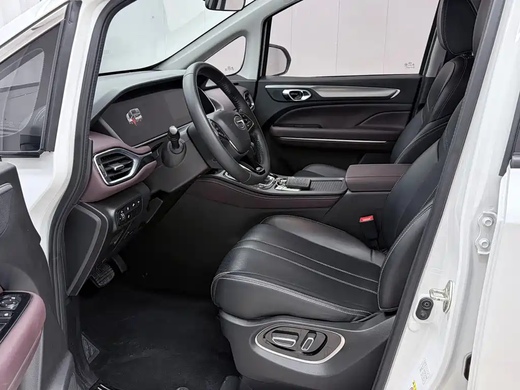 GAC Motor Trumpchi M6 — миниатюра 10