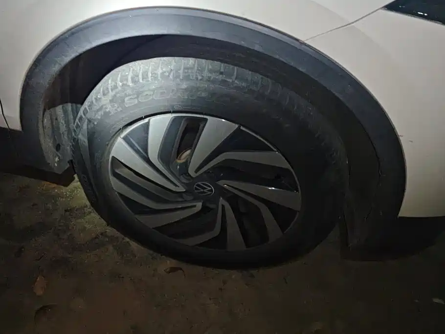 Volkswagen Tiguan L — миниатюра 6