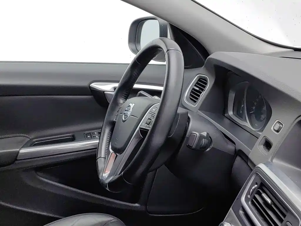 Volvo S60 — миниатюра 22