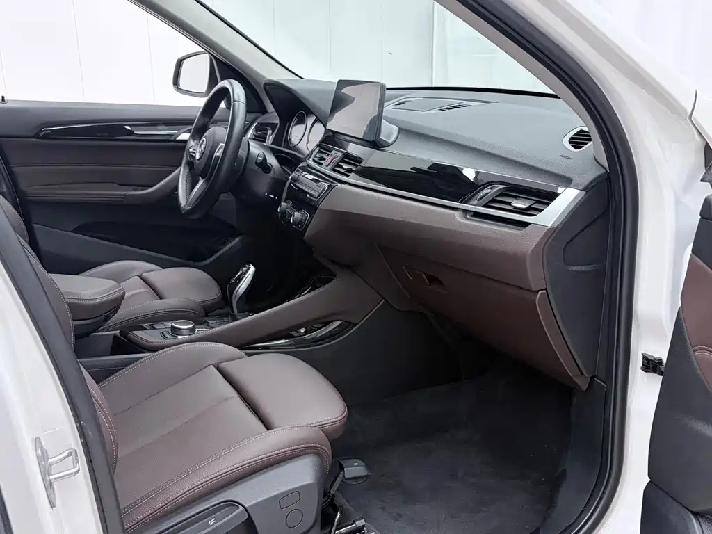 BMW X1 — миниатюра 9