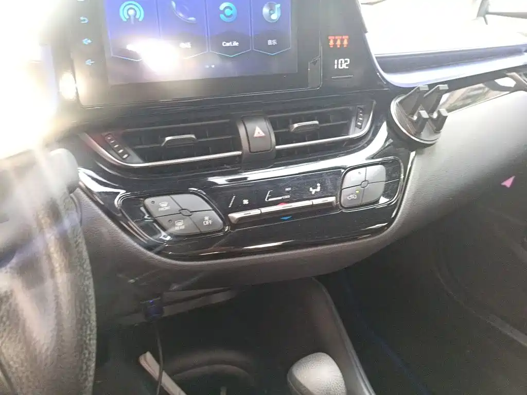 Toyota C-HR — миниатюра 9