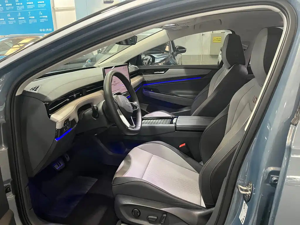 VOLKSWAGEN ID.7 VIZZION