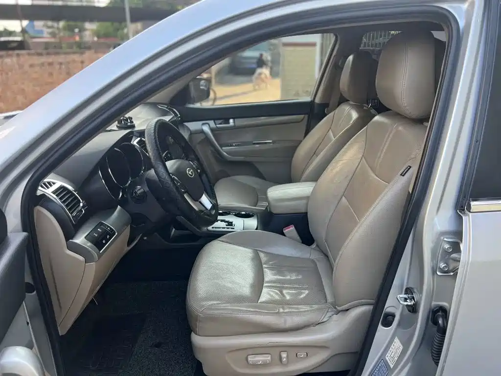 Kia Sorento — миниатюра 7