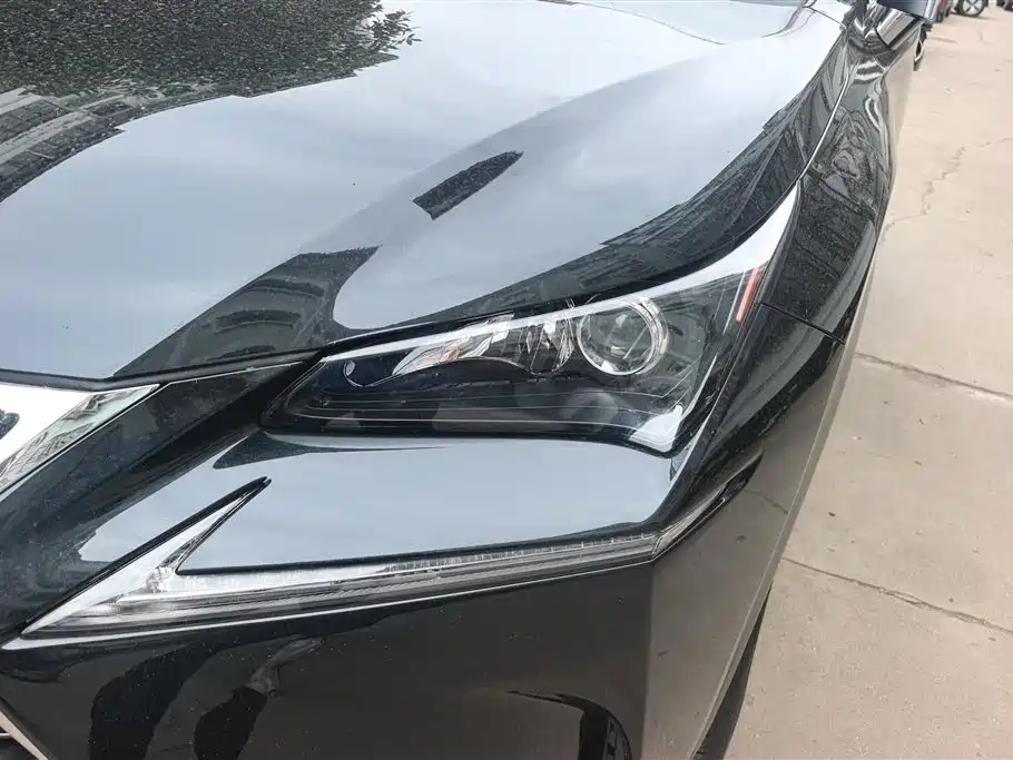 Lexus NX 2015 200t