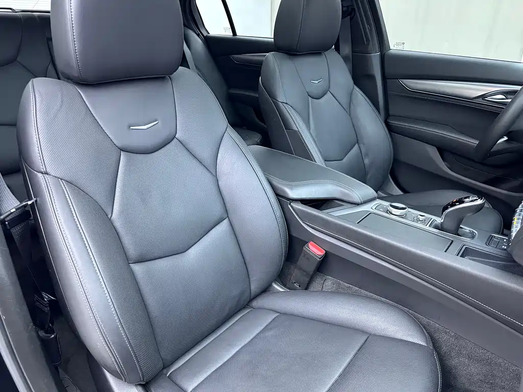 Cadillac CT5 — миниатюра 11