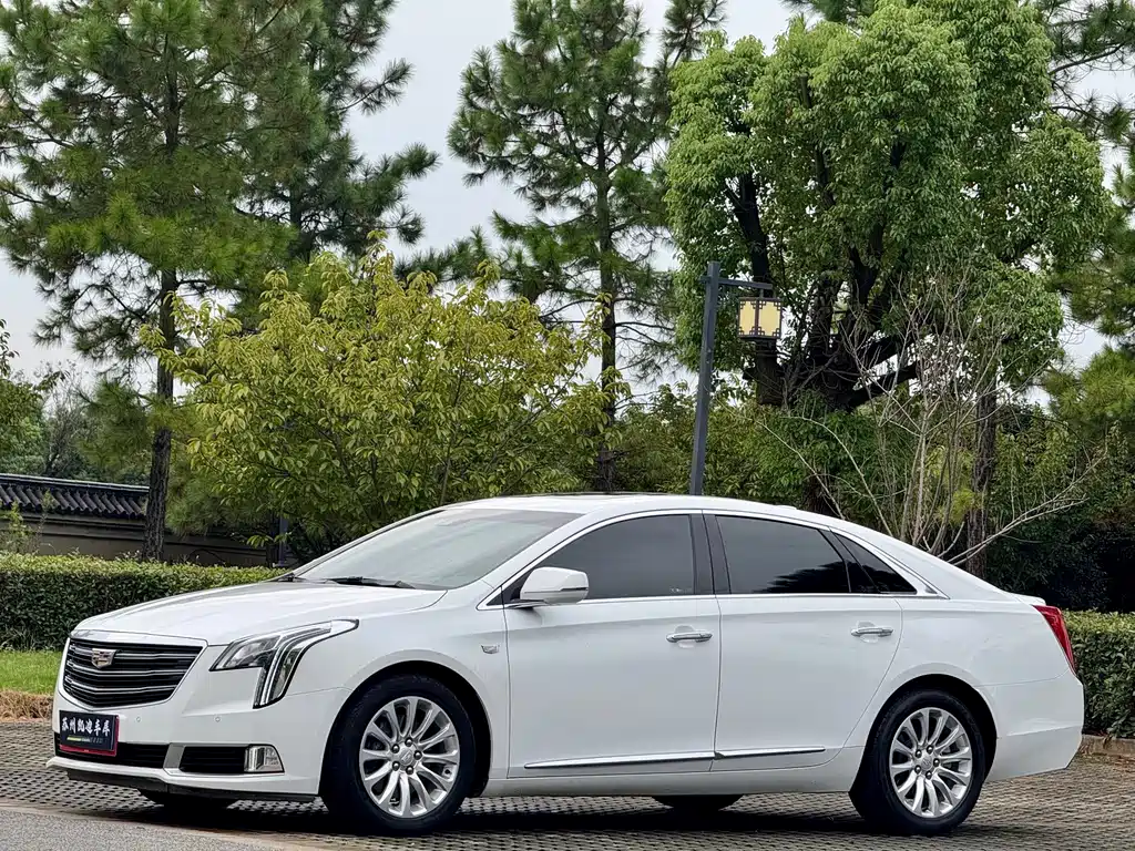 Cadillac XTS