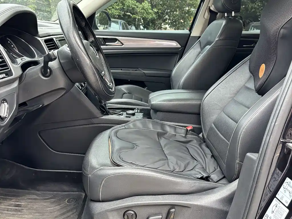 Volkswagen Teramont — миниатюра 6