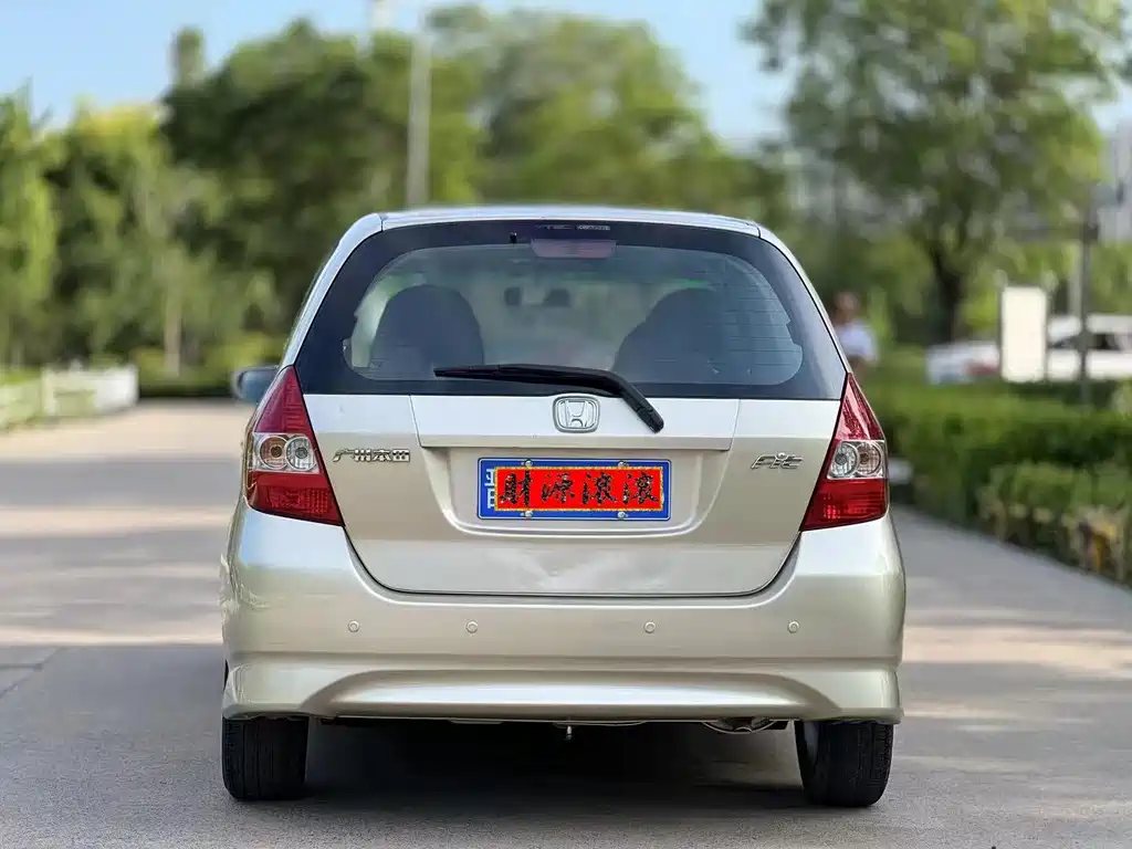 Honda Fit — миниатюра 6