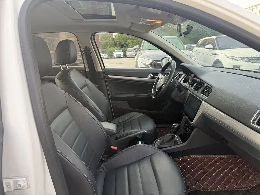Volkswagen Lavida 2019 1.5L AT VI