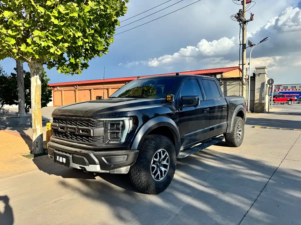 Ford F-150 Raptor 2023