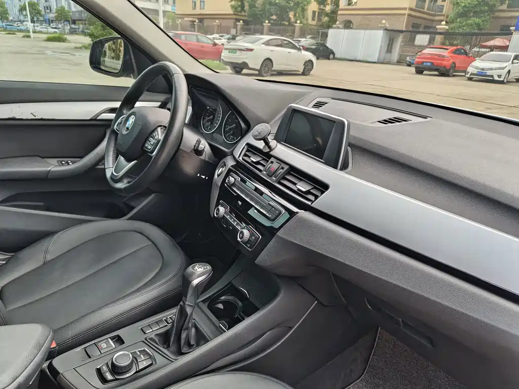 BMW X1 — миниатюра 20