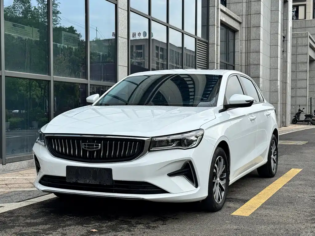 Geely Emgrand 2024