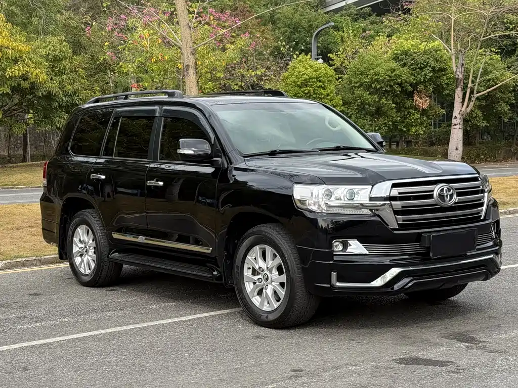 Toyota Land Cruiser 2017 4.6L