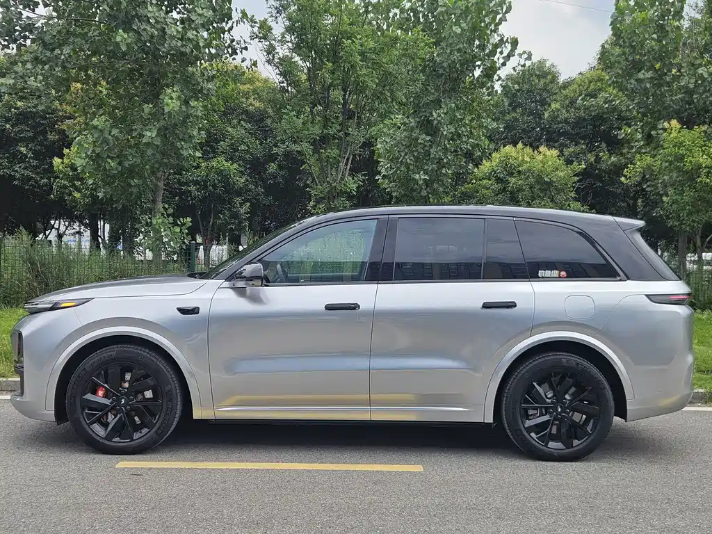 Li Auto L8 2023 Pro