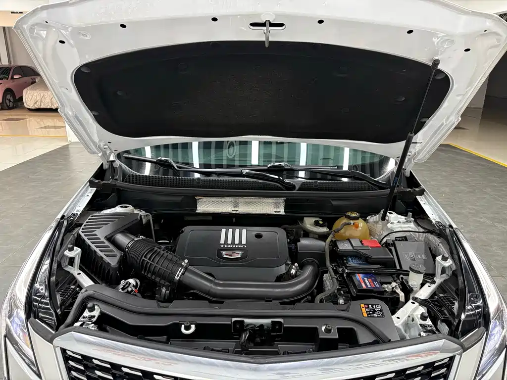 Cadillac XT5 — миниатюра 16