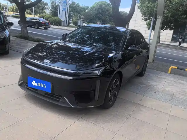 2024 Geely Galaxy L6