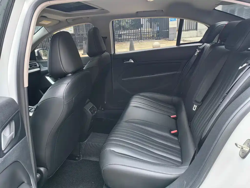 Peugeot 408 2020 360THP