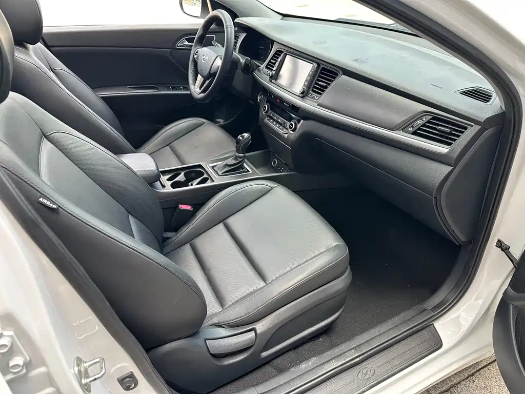 Hyundai Mistra — миниатюра 20