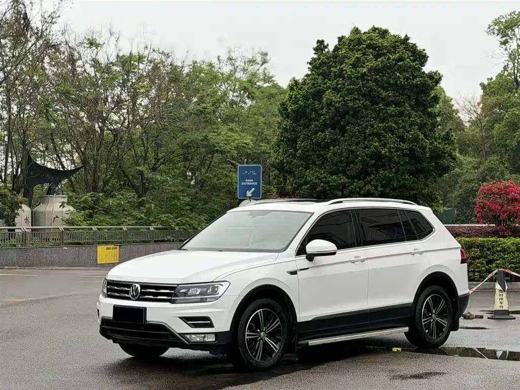 Volkswagen Tiguan L 2020