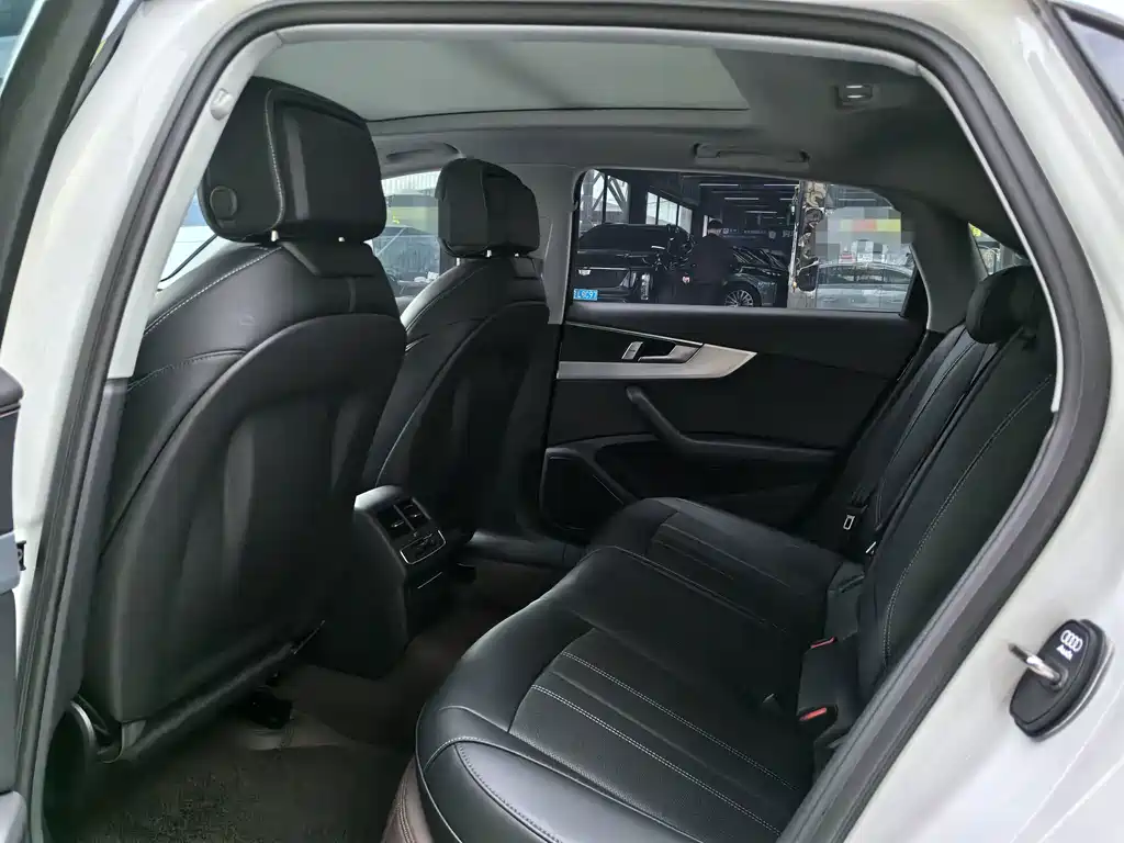 Audi A4L — миниатюра 12