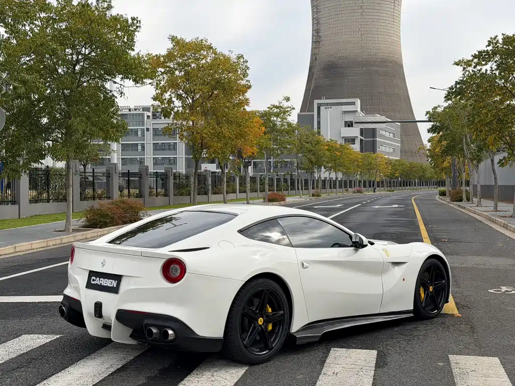 Ferrari F12berlinetta 2013 6.3L