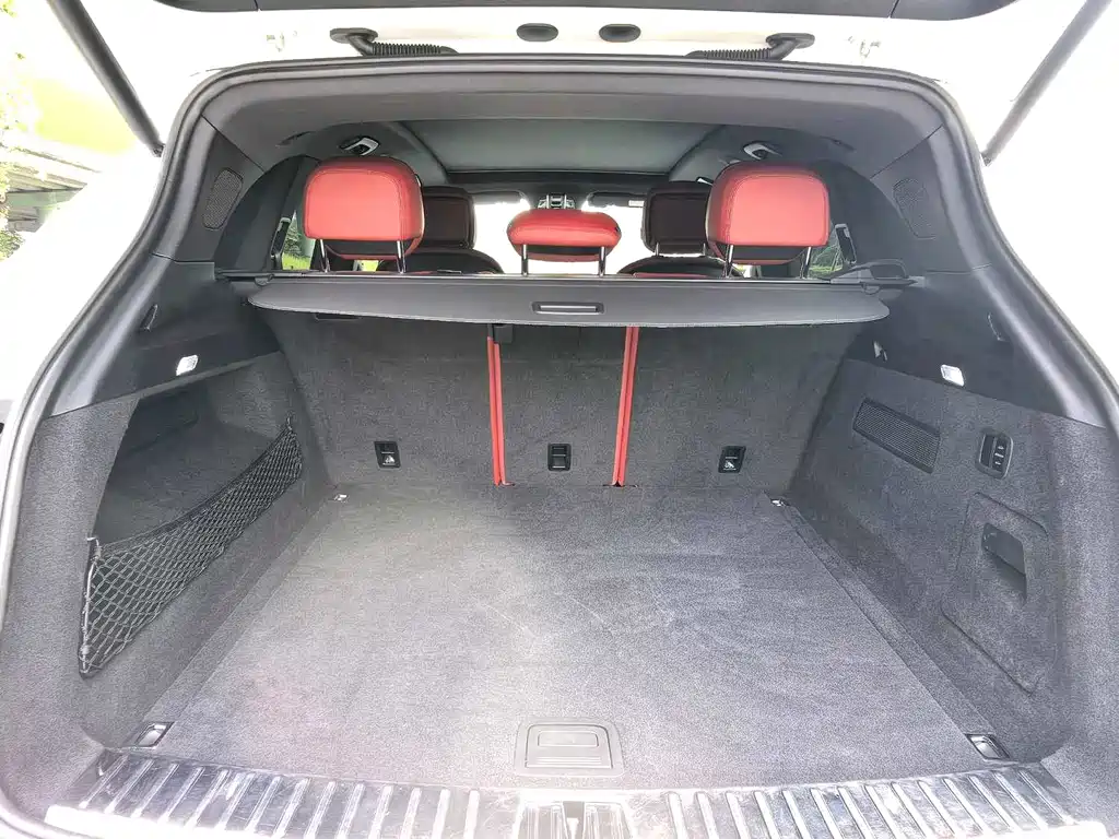 Porsche Cayenne — миниатюра 7