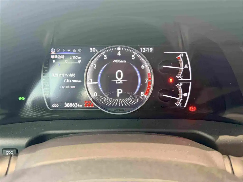 Lexus ES — миниатюра 12