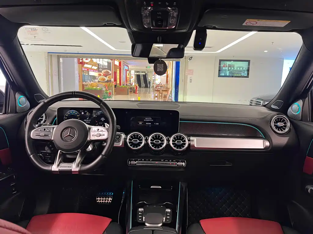 MERCEDES-BENZ GLB AMG