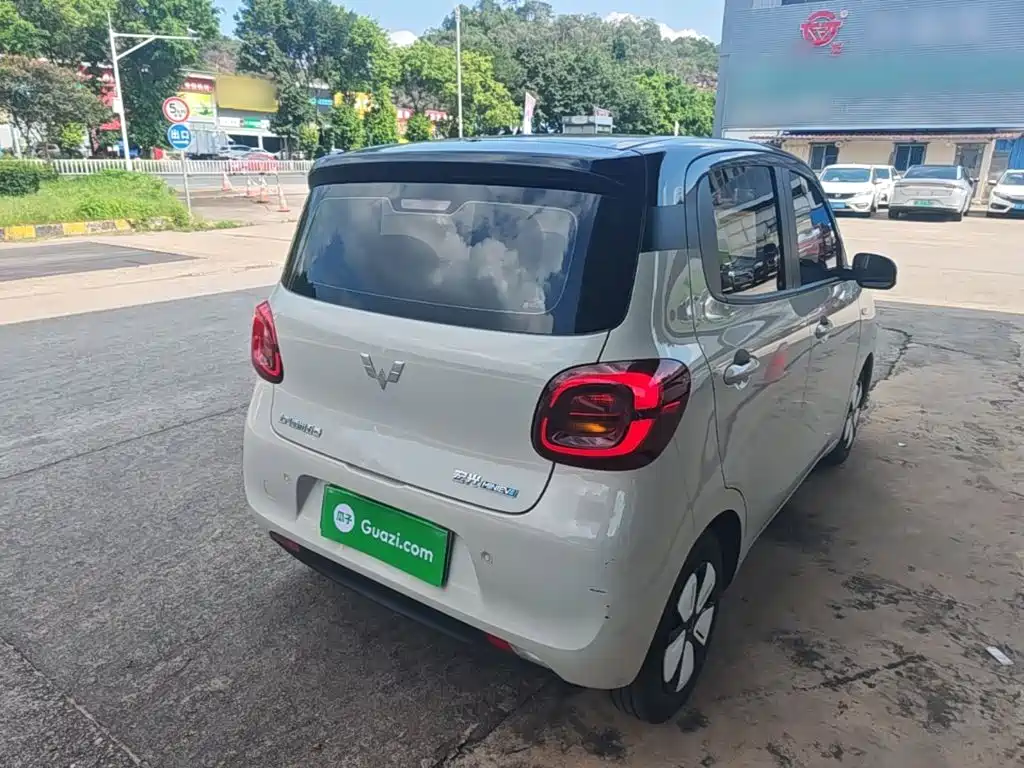 Wuling Mini EV MINIEV 2025 Premium +