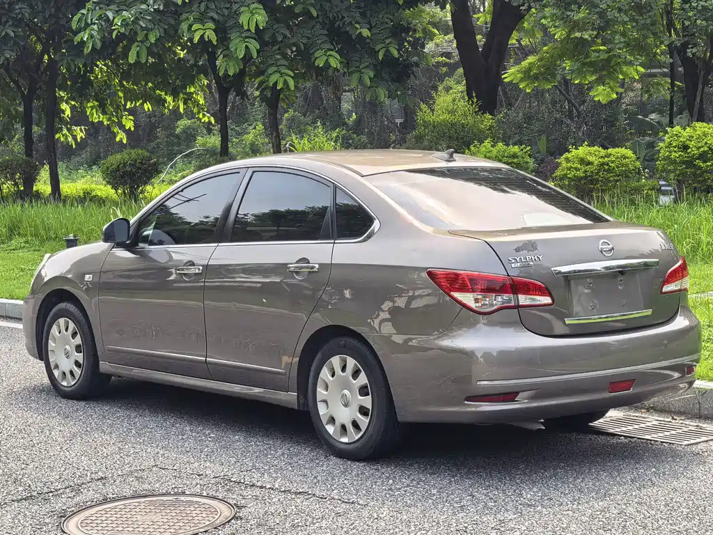 Nissan Sylphy — миниатюра 6