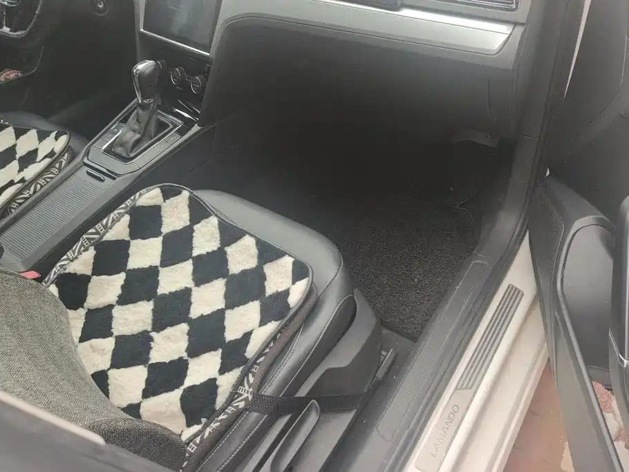 Volkswagen Lamando — миниатюра 8