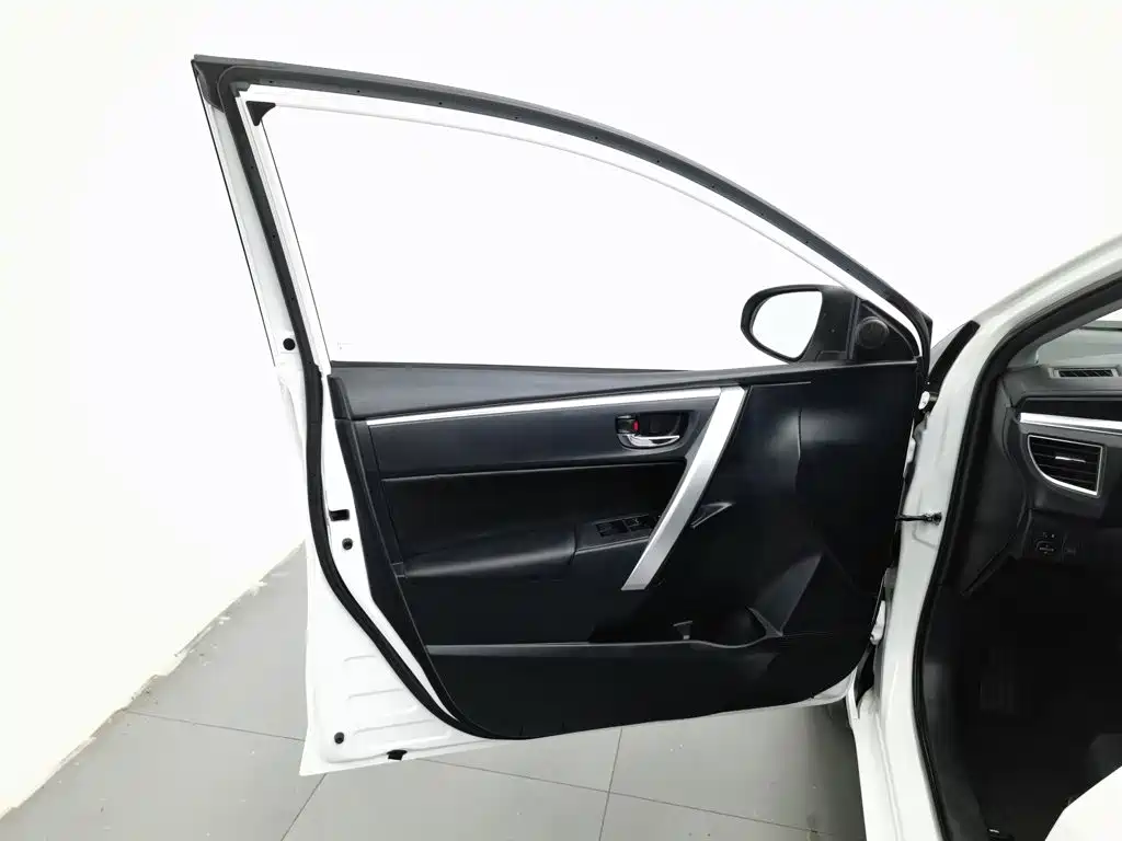 Toyota Corolla — миниатюра 8
