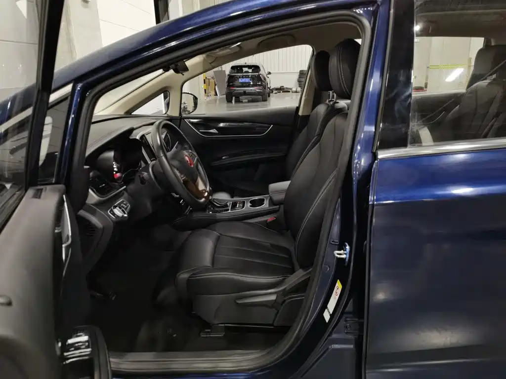 BYD MAX — миниатюра 10