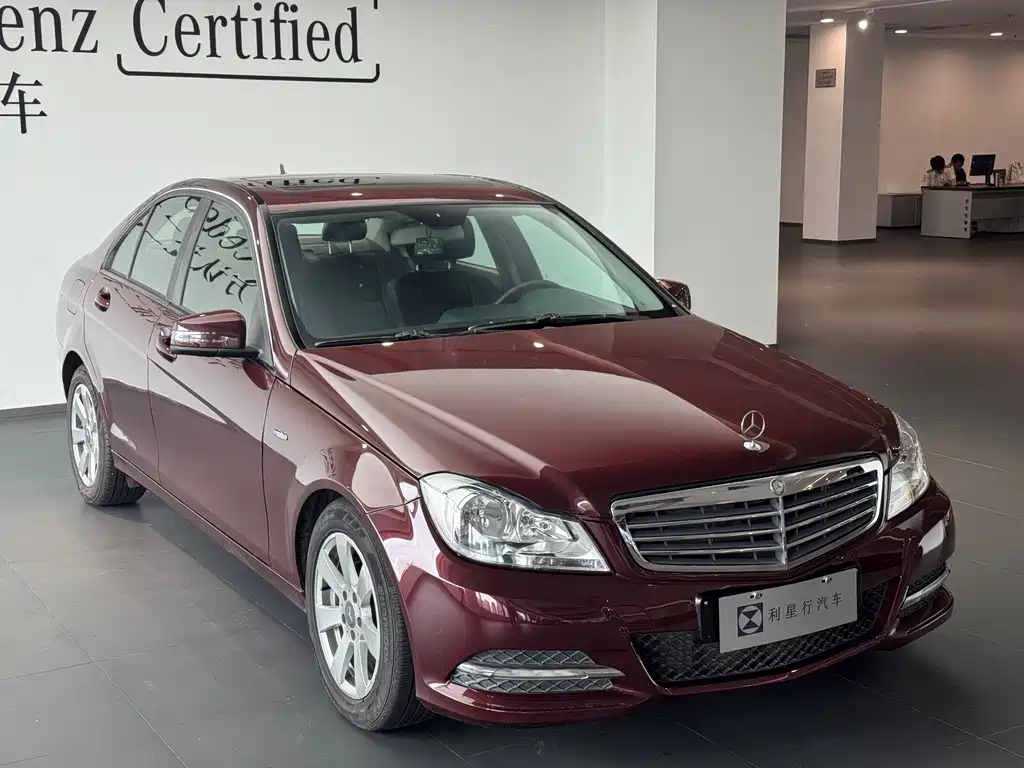 Mercedes-Benz C-Class — миниатюра 11