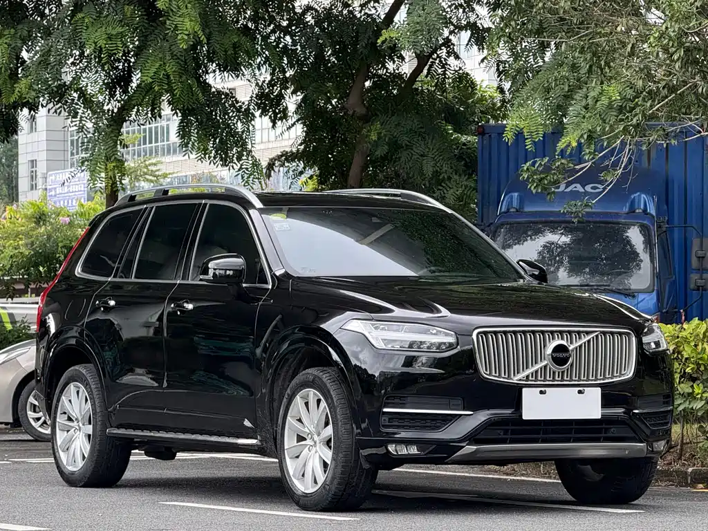 Volvo XC90 — миниатюра 2