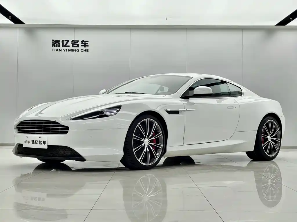 Aston Martin DB9 2013