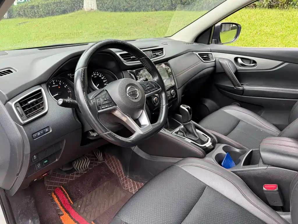 Nissan Qashqai — миниатюра 7
