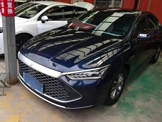 2023 BYD Qin