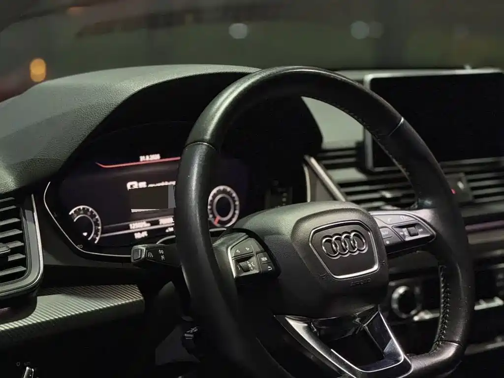 Audi Q5L — миниатюра 8