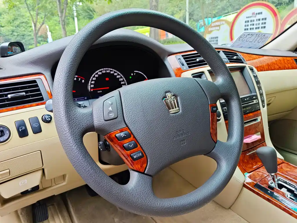 Toyota Crown 2009 2.5L Royal