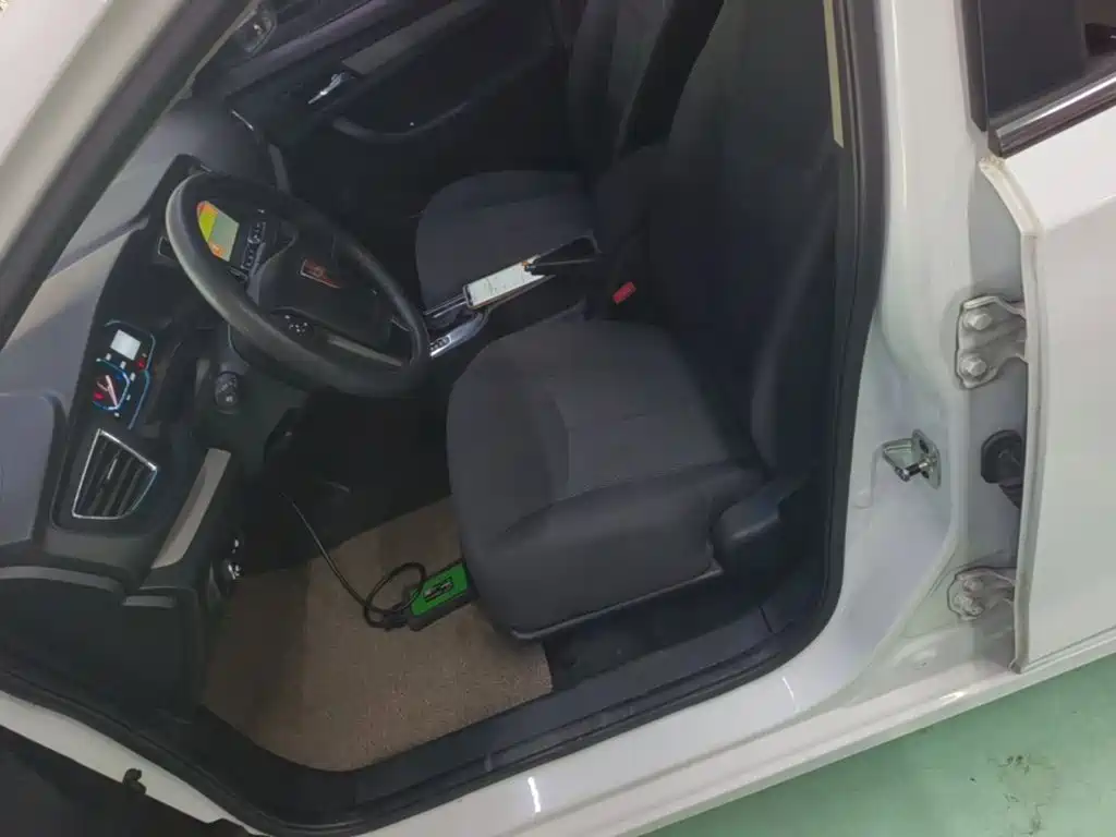 Roewe 360 — миниатюра 15