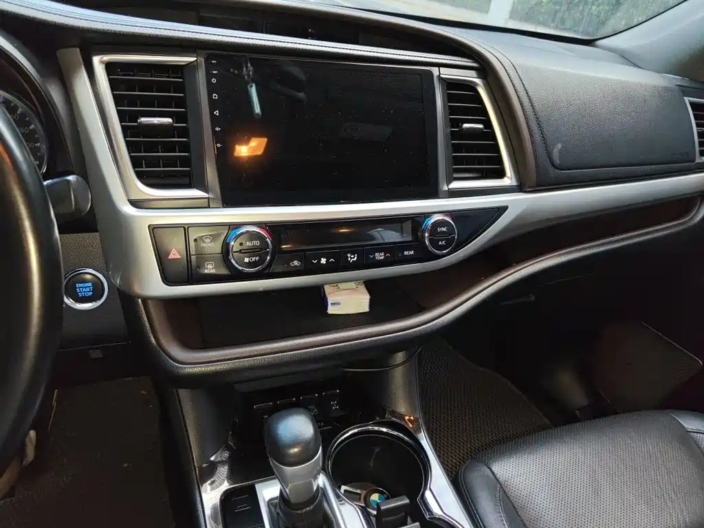 Toyota Highlander — миниатюра 14
