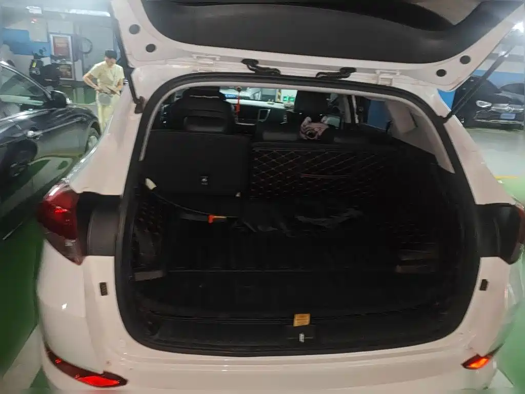 Hyundai Tucson — миниатюра 10