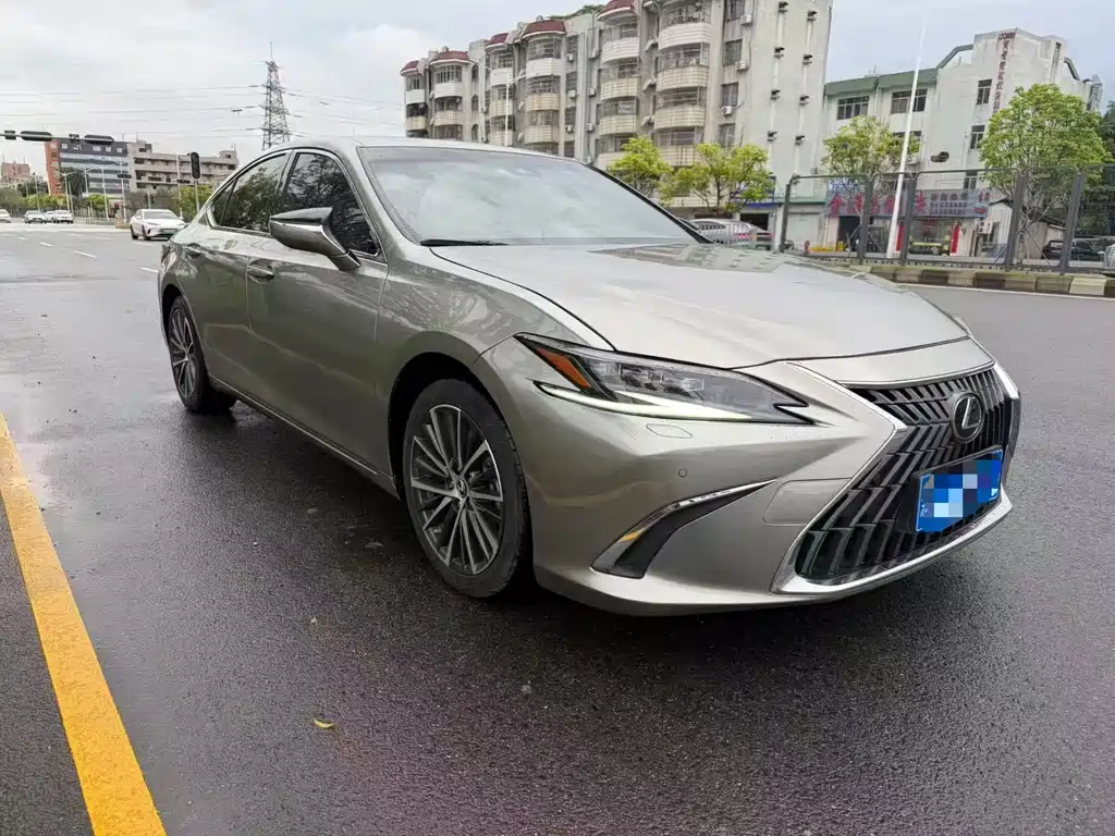 Lexus ES — миниатюра 3