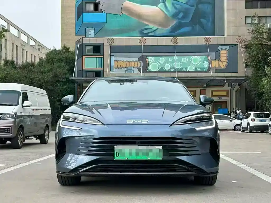 BYD SEAL 07 DM I
